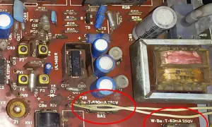 Widoczne różne rodzaje bezpieczników, np. BA1 i BA2, oznaczone jako W-Ba-T-63mA 250V.