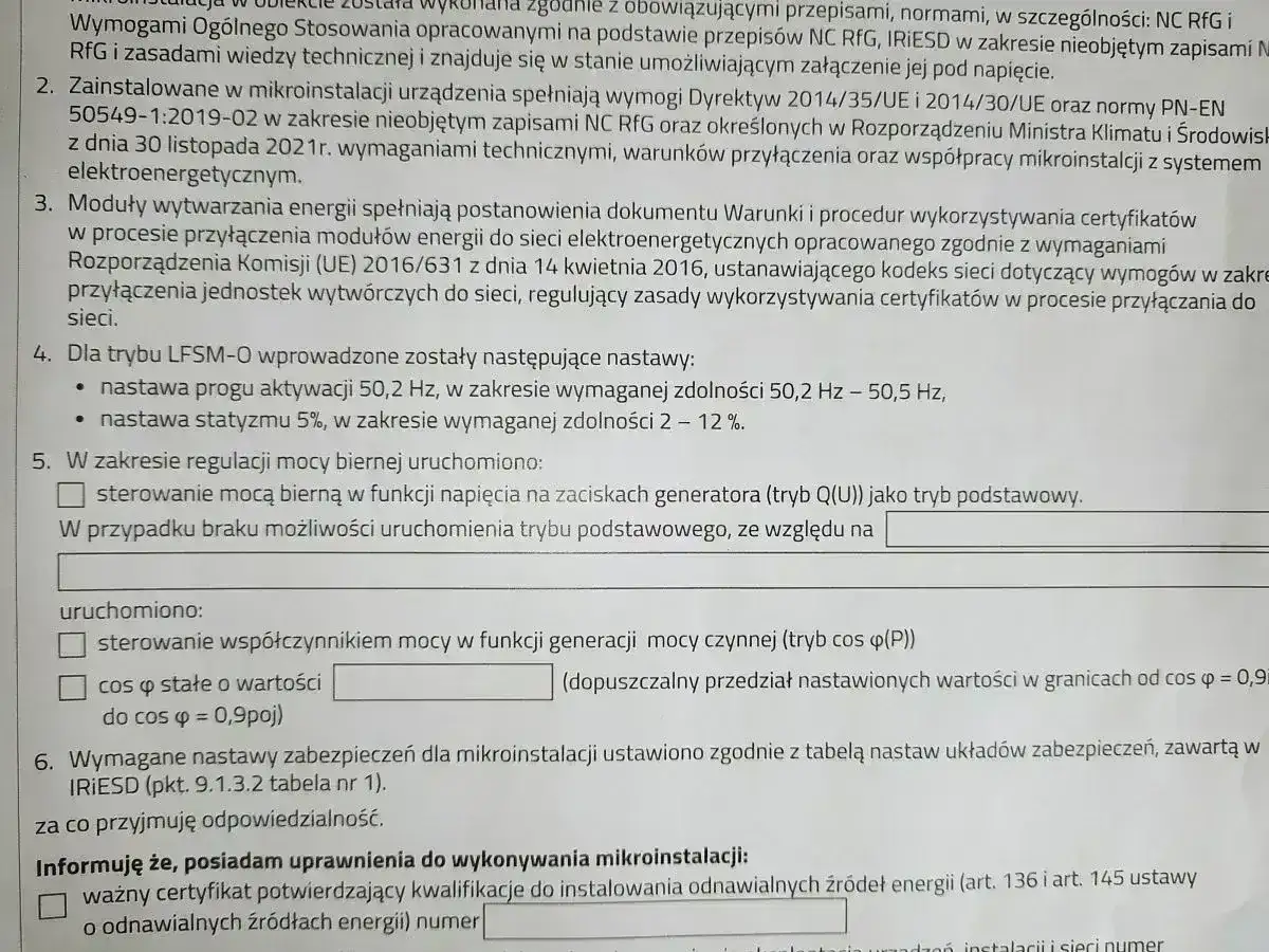 Dokumentacja techniczna do zgłoszenia mikroinstalacji Tauron. Opisuje wymagania i nastawy urządzeń.