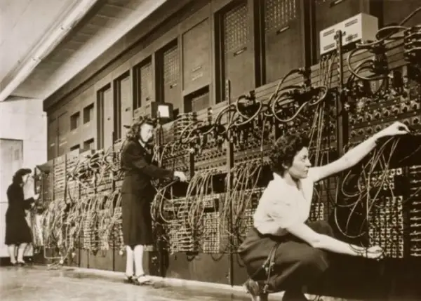 Kobiety pracujące przy ENIAC, jednym z pierwszych komputerów elektronicznych.